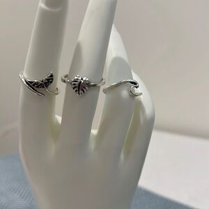 Girls fashion rings. Three rings included